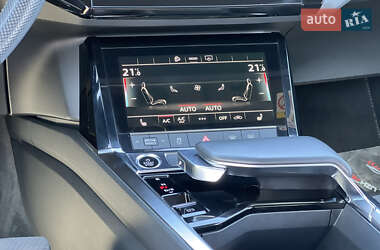 Внедорожник / Кроссовер Audi e-tron Sportback 2020 в 