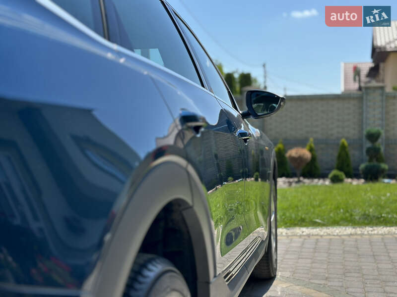 Позашляховик / Кросовер Audi e-tron Sportback 2021 в Тернополі