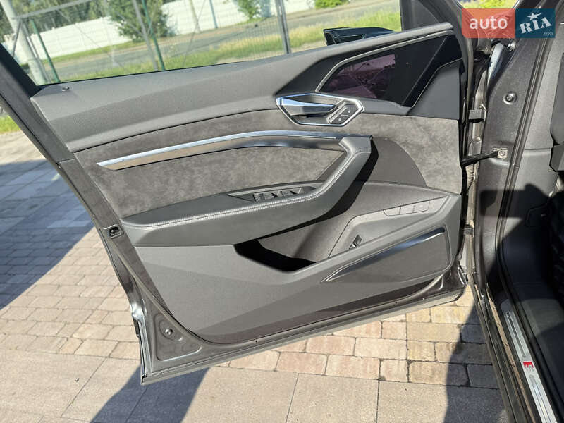 Внедорожник / Кроссовер Audi e-tron Sportback 2020 в Киеве
