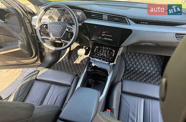 Внедорожник / Кроссовер Audi e-tron Sportback 2020 в 