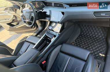 Внедорожник / Кроссовер Audi e-tron Sportback 2020 в 