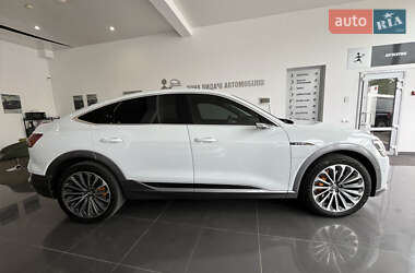 Внедорожник / Кроссовер Audi e-tron Sportback 2020 в 