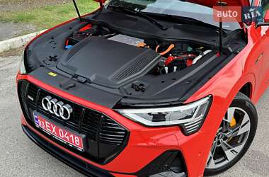 Внедорожник / Кроссовер Audi e-tron Sportback 2021 в 