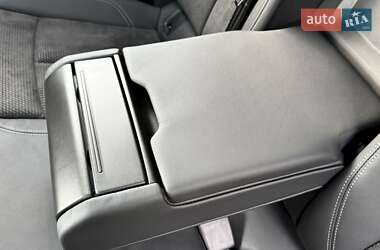 Внедорожник / Кроссовер Audi e-tron Sportback 2021 в 