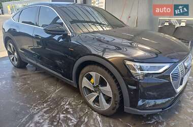 Позашляховик / Кросовер Audi e-tron Sportback 2020 в 