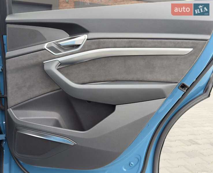 Внедорожник / Кроссовер Audi e-tron Sportback 2020 в Черновцах