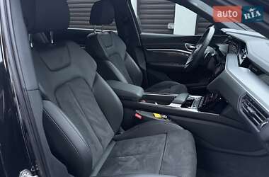 Внедорожник / Кроссовер Audi e-tron Sportback 2021 в 