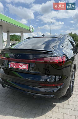 Внедорожник / Кроссовер Audi e-tron Sportback 2023 в 