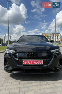 Внедорожник / Кроссовер Audi e-tron Sportback 2023 в 