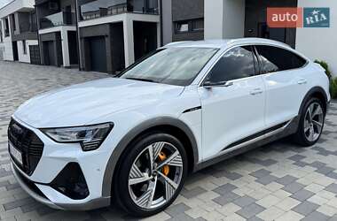 Позашляховик / Кросовер Audi e-tron Sportback 2022 в Мукачевому