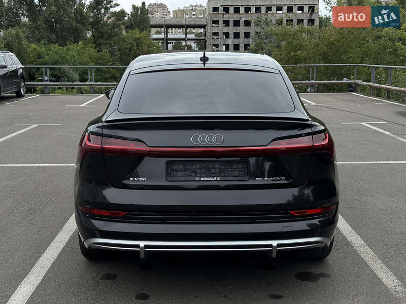 Внедорожник / Кроссовер Audi e-tron Sportback 2021 в Киеве