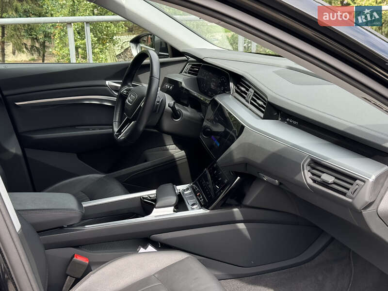 Внедорожник / Кроссовер Audi e-tron Sportback 2021 в Киеве