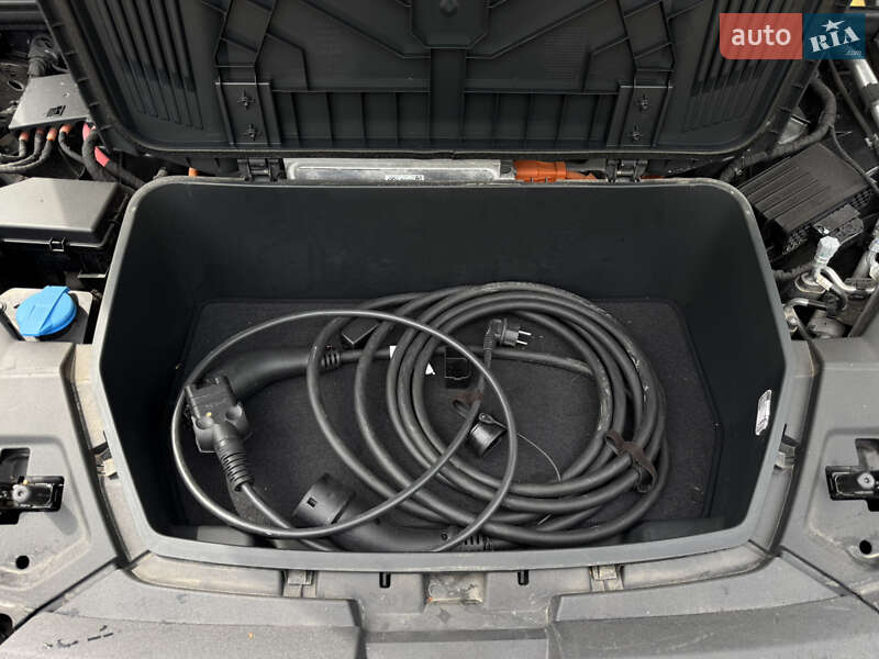 Внедорожник / Кроссовер Audi e-tron Sportback 2021 в Киеве