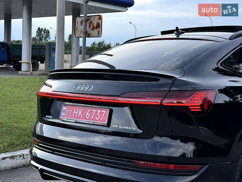 Внедорожник / Кроссовер Audi e-tron Sportback 2021 в Киеве
