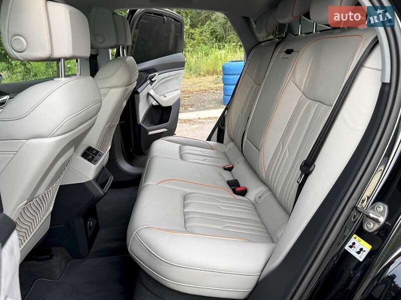 Внедорожник / Кроссовер Audi e-tron Sportback 2021 в Киеве