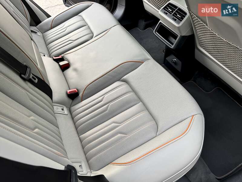 Внедорожник / Кроссовер Audi e-tron Sportback 2021 в Киеве