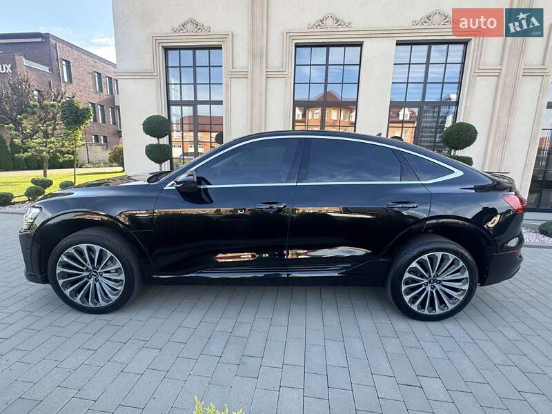 Позашляховик / Кросовер Audi e-tron Sportback 2021 в Мукачевому
