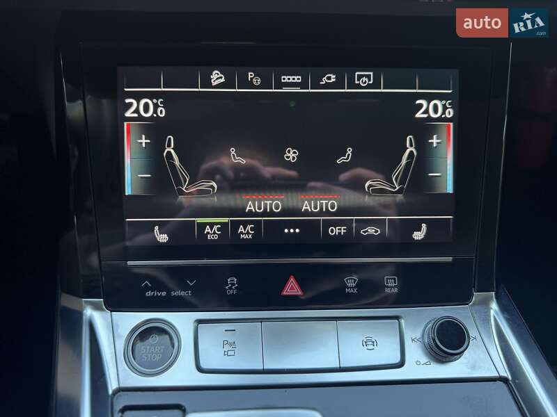 Позашляховик / Кросовер Audi e-tron Sportback 2021 в Мукачевому