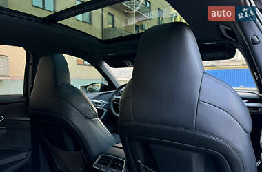 Внедорожник / Кроссовер Audi e-tron Sportback 2021 в 