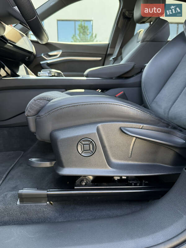 Позашляховик / Кросовер Audi e-tron Sportback 2022 в Луцьку фото 16 Позашляховик / Кросовер Audi e-tron Sportback 2022 в Луцьку