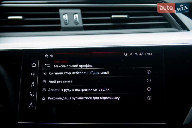 Позашляховик / Кросовер Audi e-tron Sportback 2022 в Мукачевому