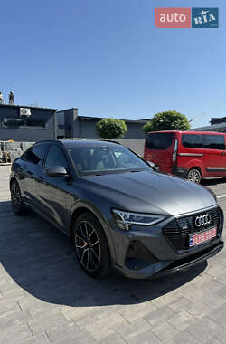 Внедорожник / Кроссовер Audi e-tron Sportback 2022 в 