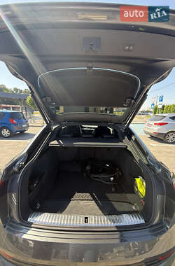 Внедорожник / Кроссовер Audi e-tron Sportback 2022 в 