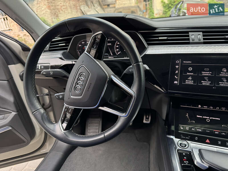 Внедорожник / Кроссовер Audi e-tron Sportback 2022 в Львове