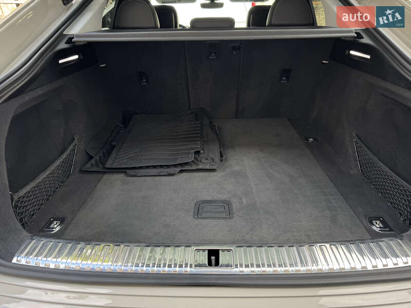 Внедорожник / Кроссовер Audi e-tron Sportback 2022 в Львове