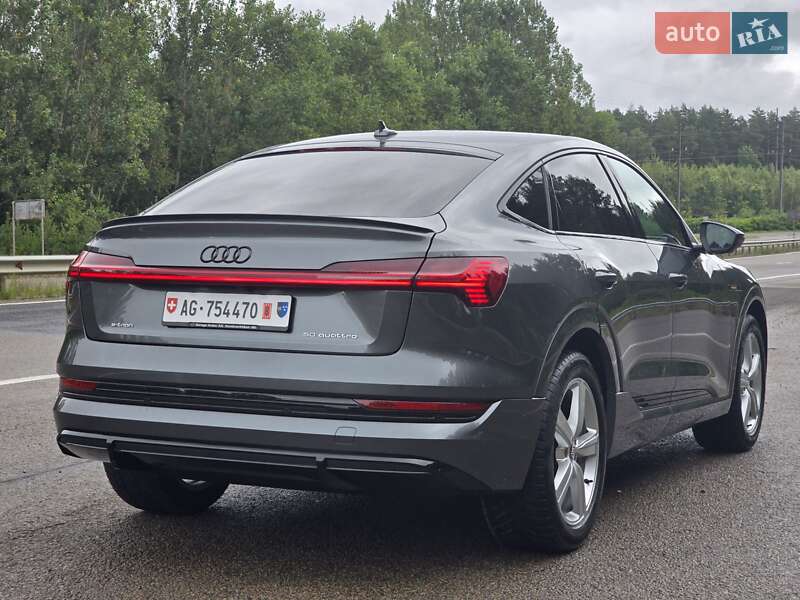 Позашляховик / Кросовер Audi e-tron Sportback 2020 в Ковелі