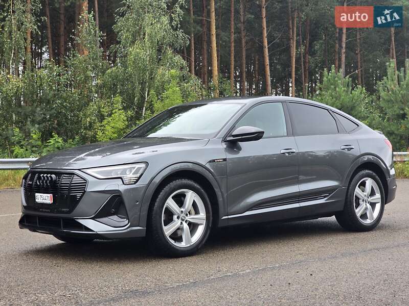 Позашляховик / Кросовер Audi e-tron Sportback 2020 в Ковелі