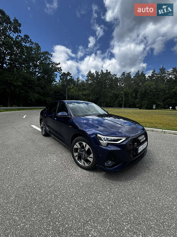 Позашляховик / Кросовер Audi e-tron Sportback 2021 в Києві фото 34 Позашляховик / Кросовер Audi e-tron Sportback 2021 в Києві