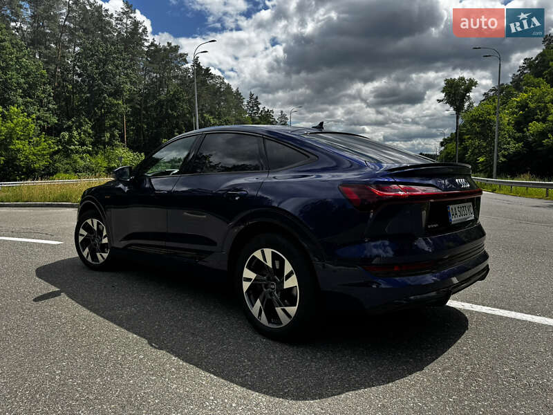 Позашляховик / Кросовер Audi e-tron Sportback 2021 в Києві фото 36 Позашляховик / Кросовер Audi e-tron Sportback 2021 в Києві