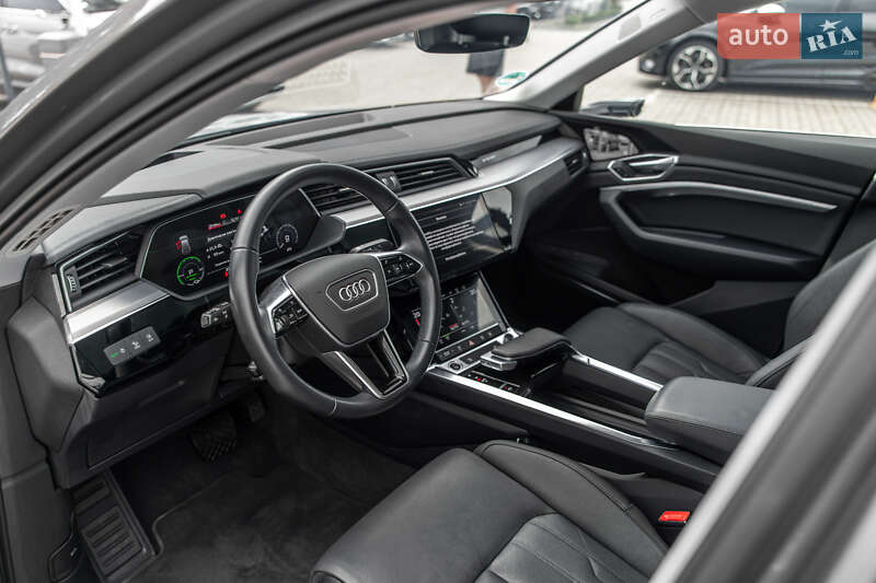 Внедорожник / Кроссовер Audi e-tron Sportback 2022 в Львове