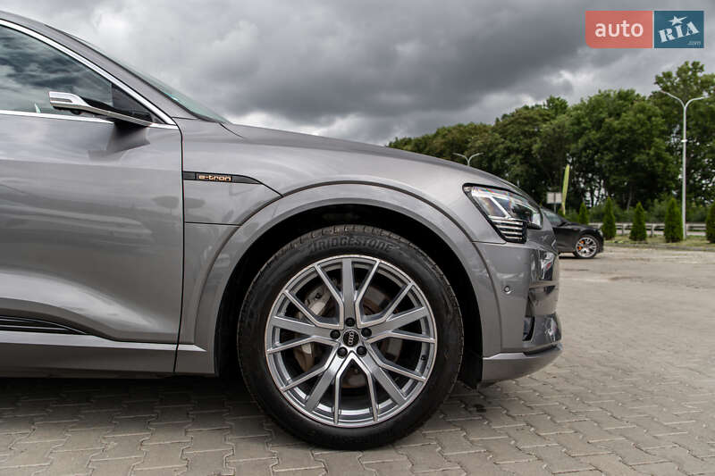 Внедорожник / Кроссовер Audi e-tron Sportback 2022 в Львове