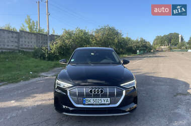 Внедорожник / Кроссовер Audi e-tron Sportback 2020 в 