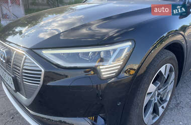 Внедорожник / Кроссовер Audi e-tron Sportback 2020 в 