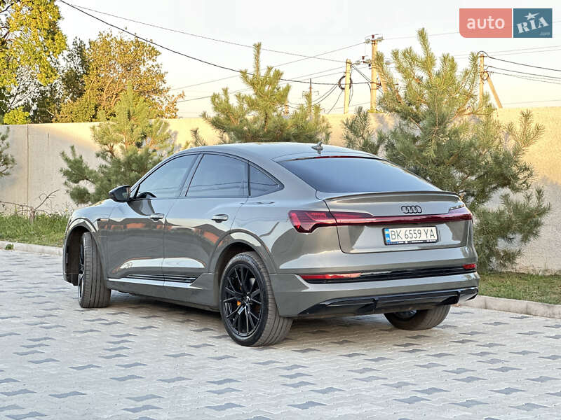 Внедорожник / Кроссовер Audi e-tron Sportback 2022 в Ровно фото 11 Внедорожник / Кроссовер Audi e-tron Sportback 2022 в Ровно