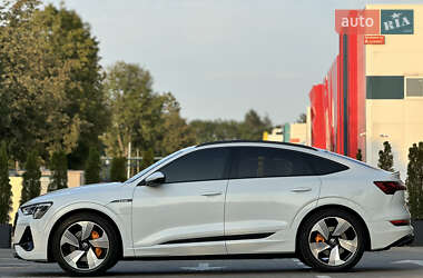 Внедорожник / Кроссовер Audi e-tron Sportback 2022 в 