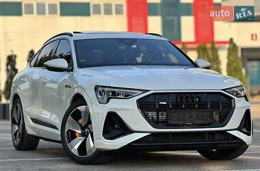 Внедорожник / Кроссовер Audi e-tron Sportback 2022 в 