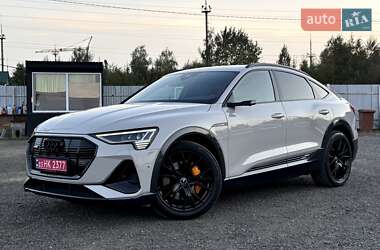 Позашляховик / Кросовер Audi e-tron Sportback 2022 в Києві