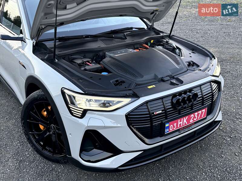 Внедорожник / Кроссовер Audi e-tron Sportback 2022 в Киеве