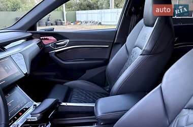 Внедорожник / Кроссовер Audi e-tron Sportback 2022 в 