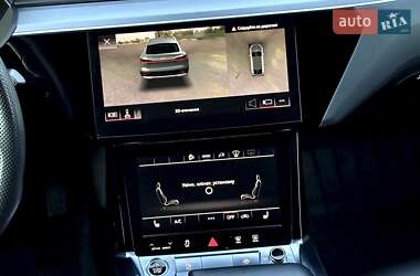 Внедорожник / Кроссовер Audi e-tron Sportback 2022 в 