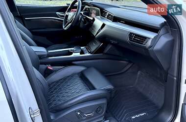 Внедорожник / Кроссовер Audi e-tron Sportback 2022 в 