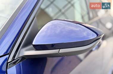 Внедорожник / Кроссовер Audi e-tron Sportback 2021 в 