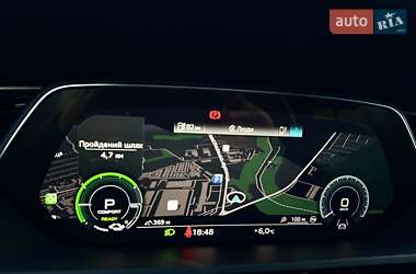 Внедорожник / Кроссовер Audi e-tron Sportback 2021 в 