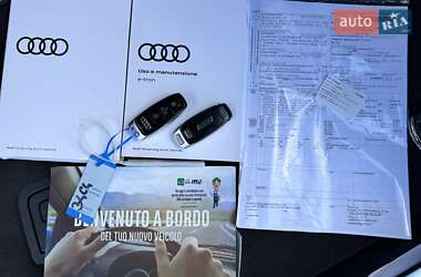 Внедорожник / Кроссовер Audi e-tron Sportback 2021 в 