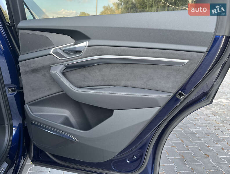 Внедорожник / Кроссовер Audi e-tron Sportback 2020 в Владимире фото 56 Внедорожник / Кроссовер Audi e-tron Sportback 2020 в Владимире
