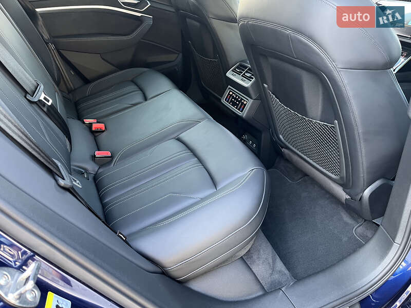 Внедорожник / Кроссовер Audi e-tron Sportback 2020 в Владимире фото 71 Внедорожник / Кроссовер Audi e-tron Sportback 2020 в Владимире